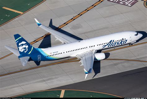 alaska airlines boeing 737-900 winglets